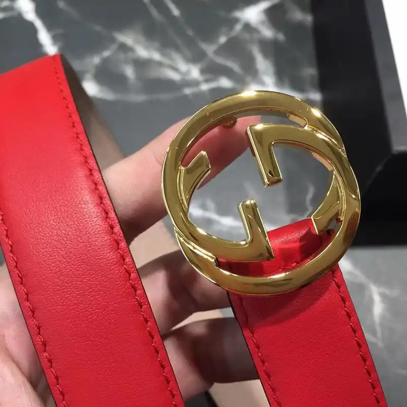 G*u*i s belte 1905bl0159