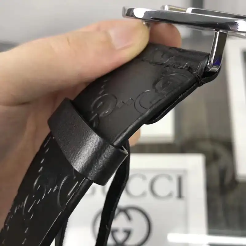 G*u*i s belte 1905bl0183