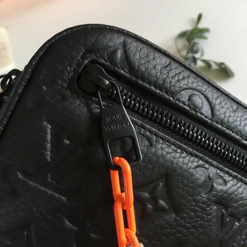 LV Bags 19B570224