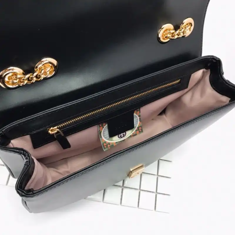 G*u*i bags 19b57b0021