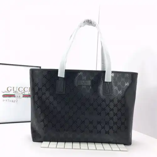 G*u*i bags 19b57g0022