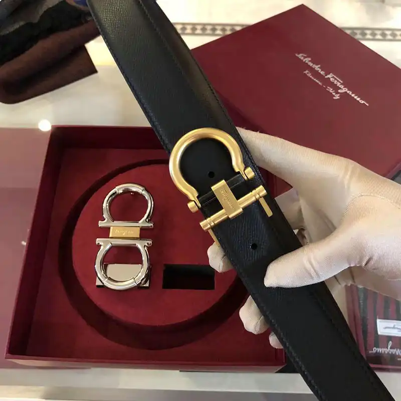 Salvatore Ferragamo s Belte 19xf0011