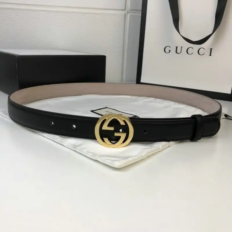 G*u*i s belt 2009xf0028