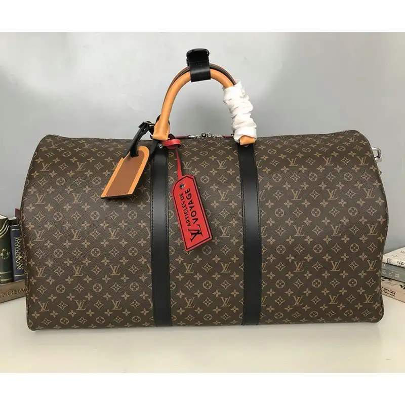 LV Bags 2010B570038