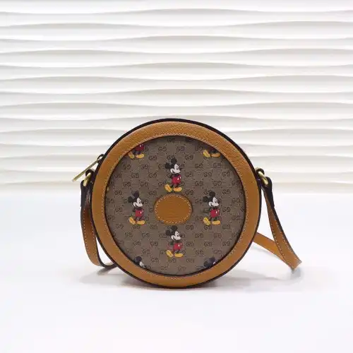 G*u*i bags 20dj570053