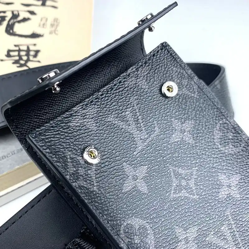 LV Bags 20B570268