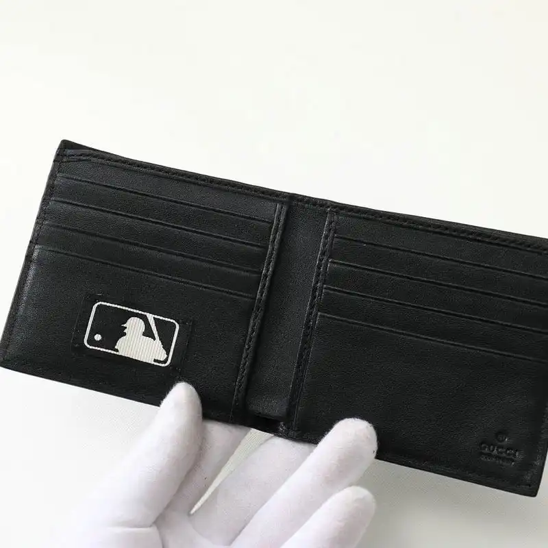 G*u*i bags 20b570280