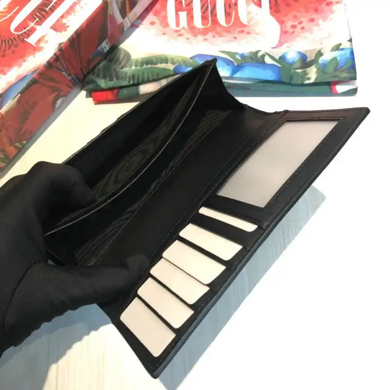 G*u*i bags 20guc0071