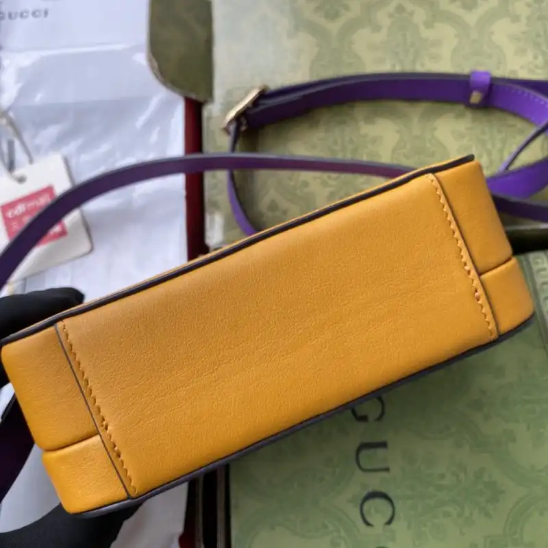 G*u*i s bags 2108ya0098