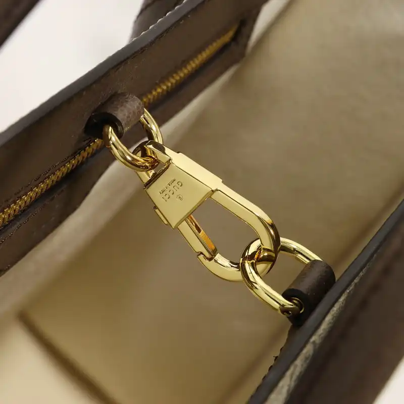 G*u*i bag 2112dj0040