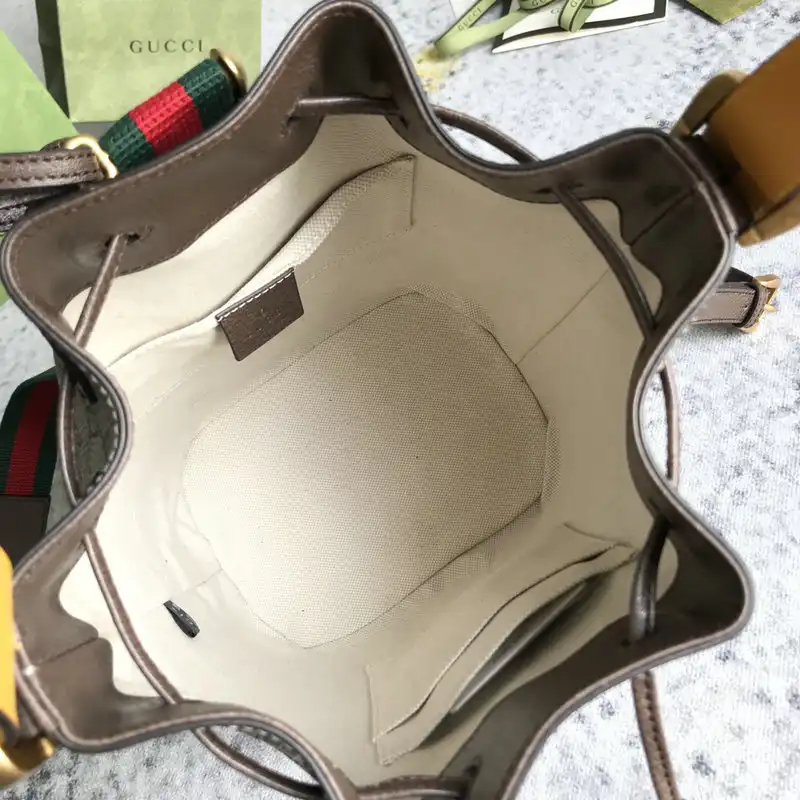 G*u*i bag 2201dj0035