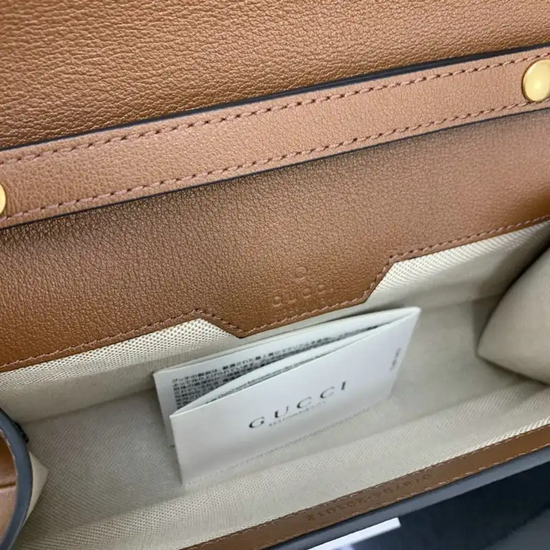 G*u*i bag 2201ya0034