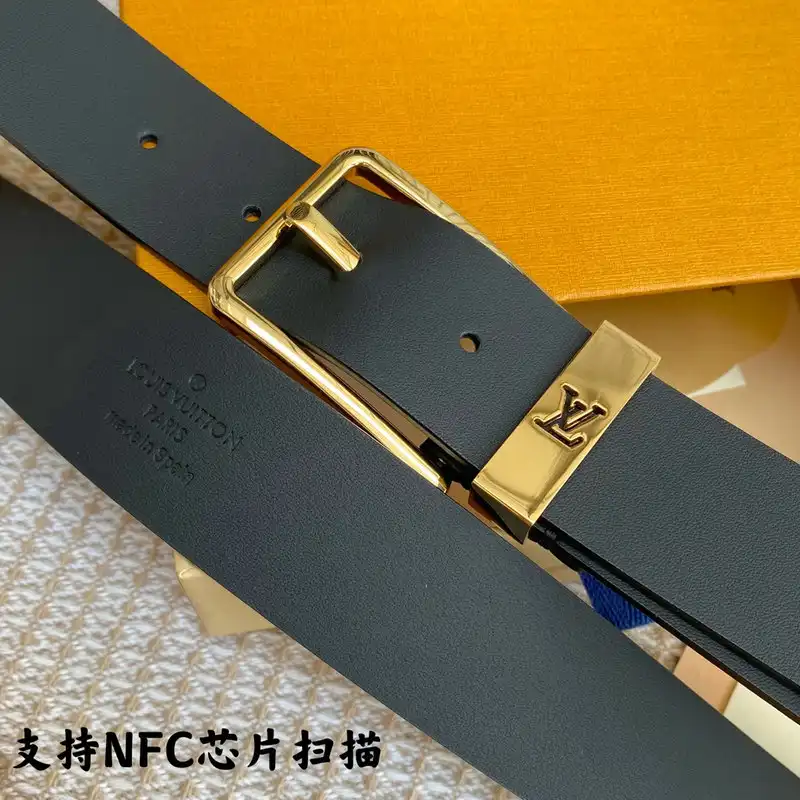 LV Belts 2204XA0144