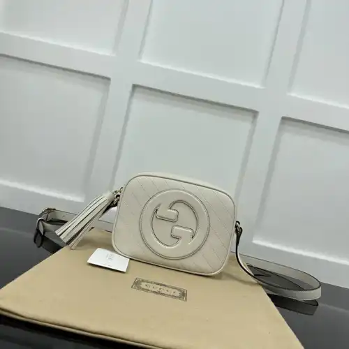 G*u*i bag 2304ya0136