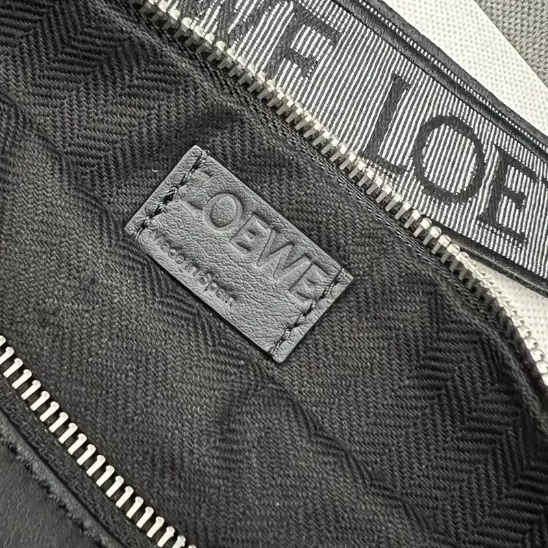 Loewe Bags 2404YA0082