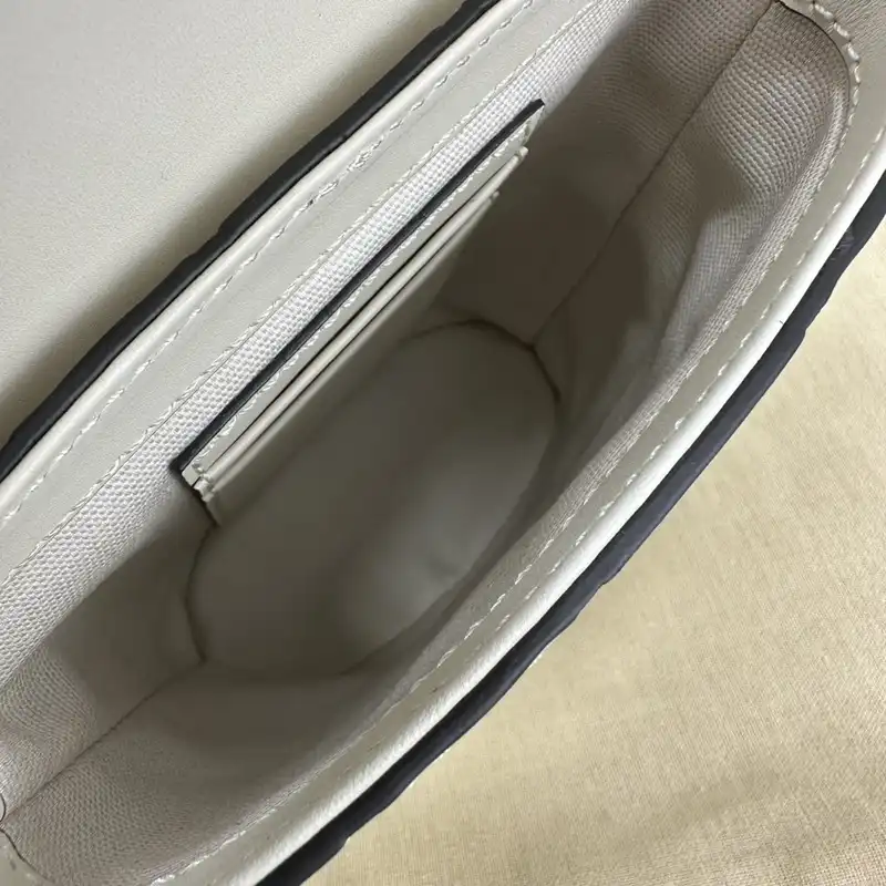 G*u*i bags 2407yz0289