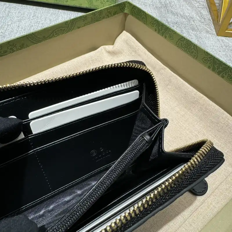 G*u*i bags 2409ya0043