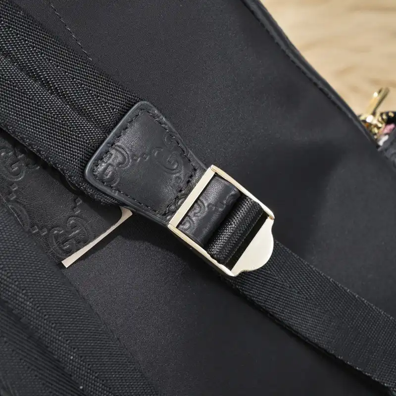 G*u*i bags 2410ya0090