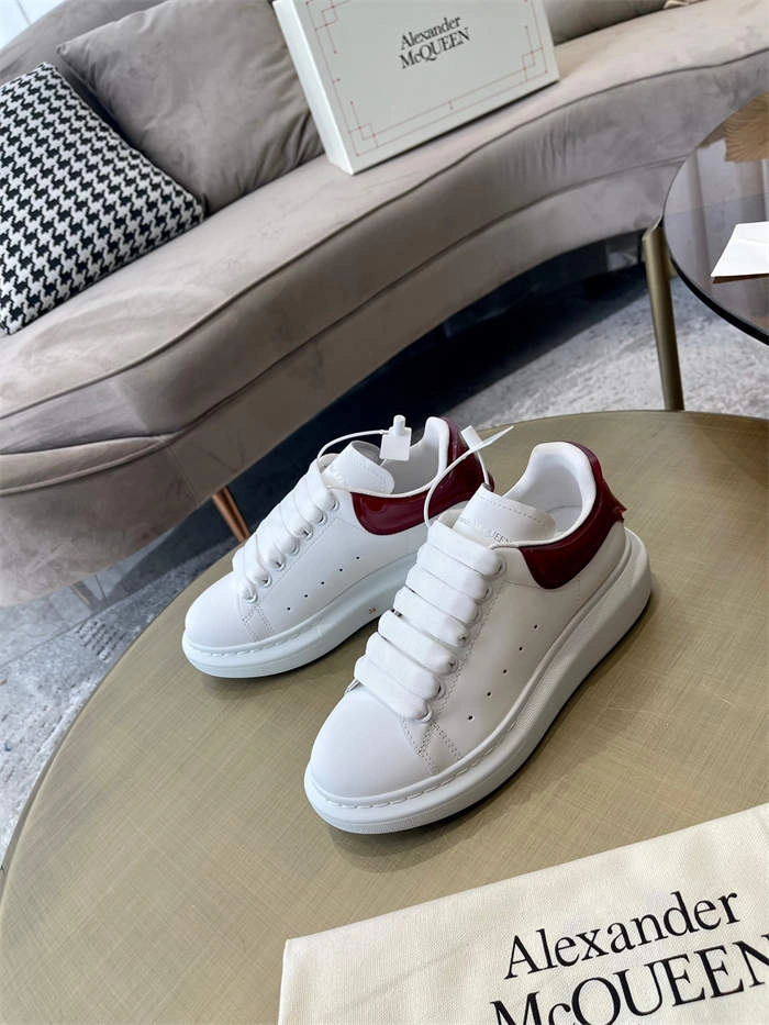 UrbanChic Alexander McQueen Oversized 2577