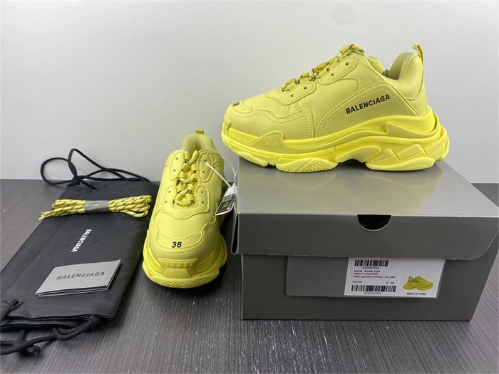 BLCG TRIPLE S SNEAKER 524039 W1FB5 EasyMatch 4472