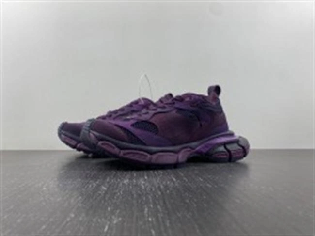 SportInspired Balenciaga 759693 W3XLH 4353