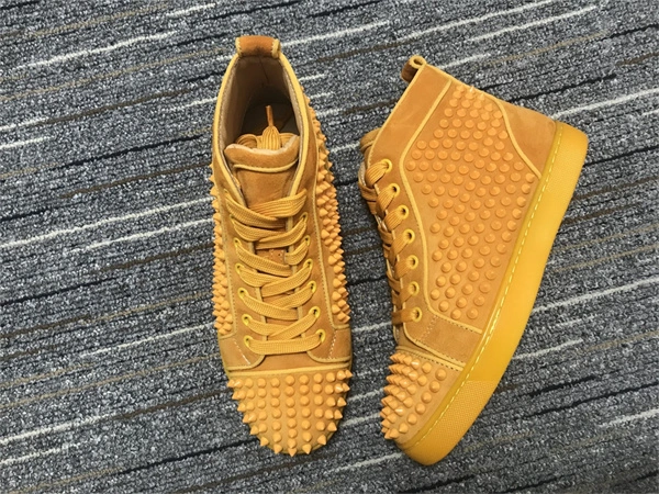 Unique Christian Louboutin 2691