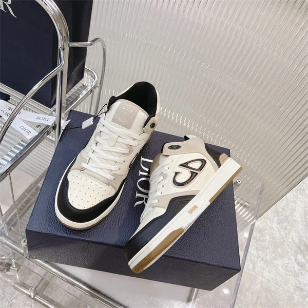 Dr B57 Sneaker Efficient 1390