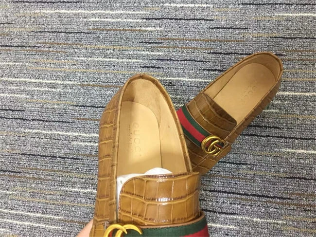 G*u*i loafer compact 310