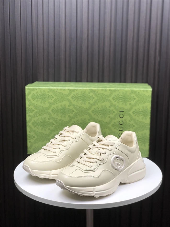 G*u*i python sneaker fashionable 35