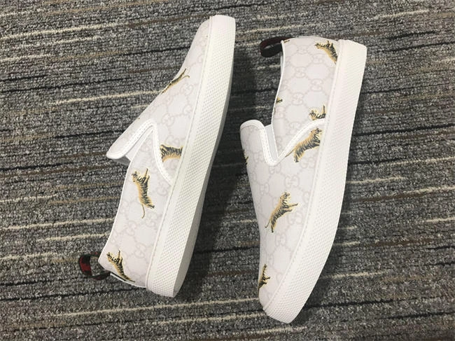 G*u*i signature slip-on sneaker sleek 294