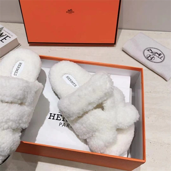 Efficient H Slipper 2380