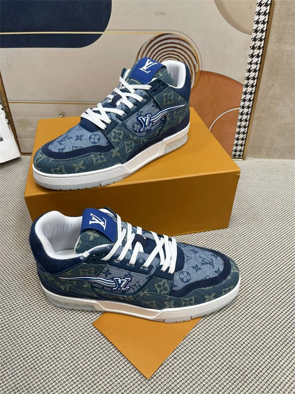 LV Sophisticated 1710