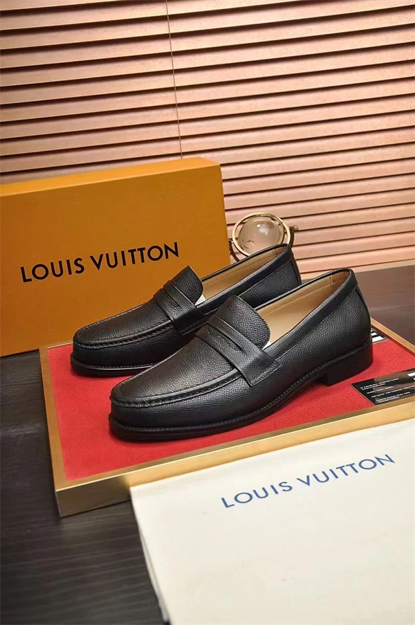 Vibrant Lv Loafer 1932