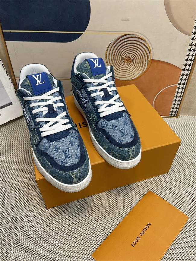 FashionForward Lv Trainer Sneaker 2106