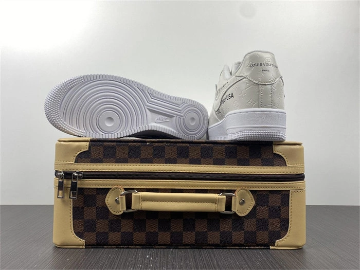 Lightweight Nike Air Force 1 LV Low Cream White Black 5149