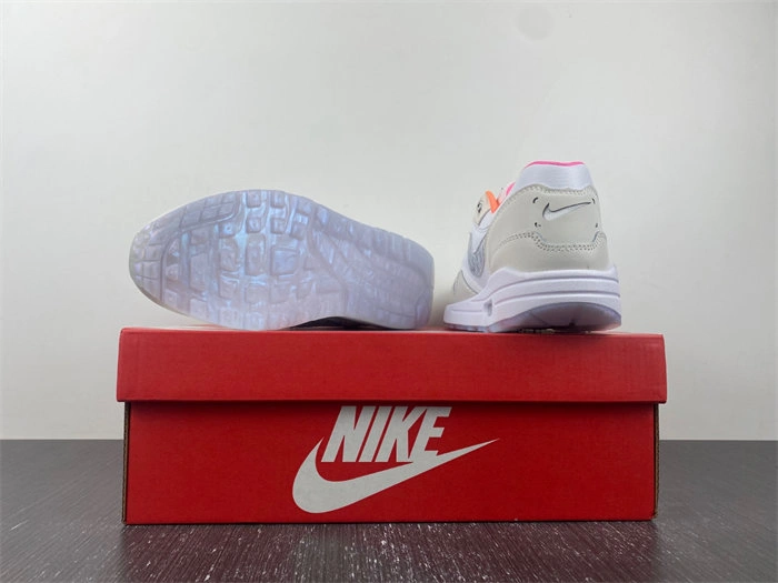 Stretchable Nike Air Max 1 Unlock Your Space FN0608- 5174