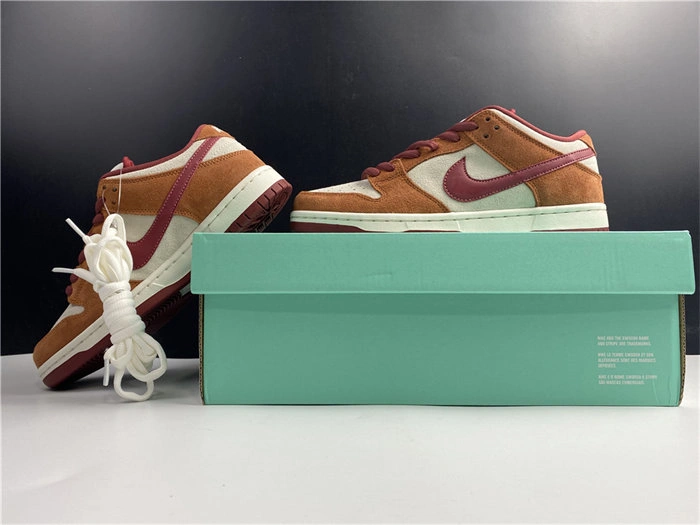Youthful Nike SB Dunk Low Pro Dark Russet Cedar BQ6817- 4914
