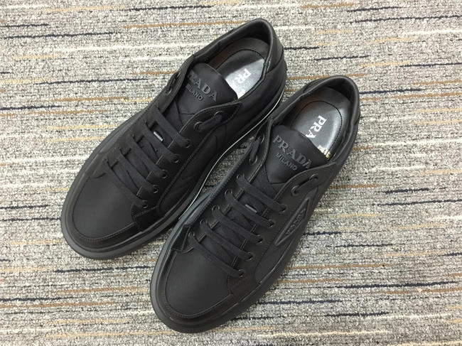 Prada Leather Sneaker Unique 3322