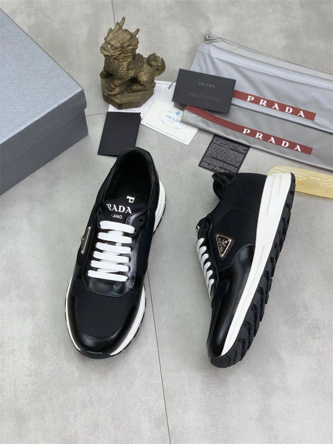 Prada Runner Sneaker Trendy 3200
