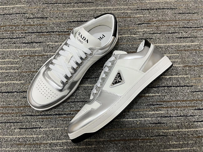 Stylish Prada Sneaker 3369